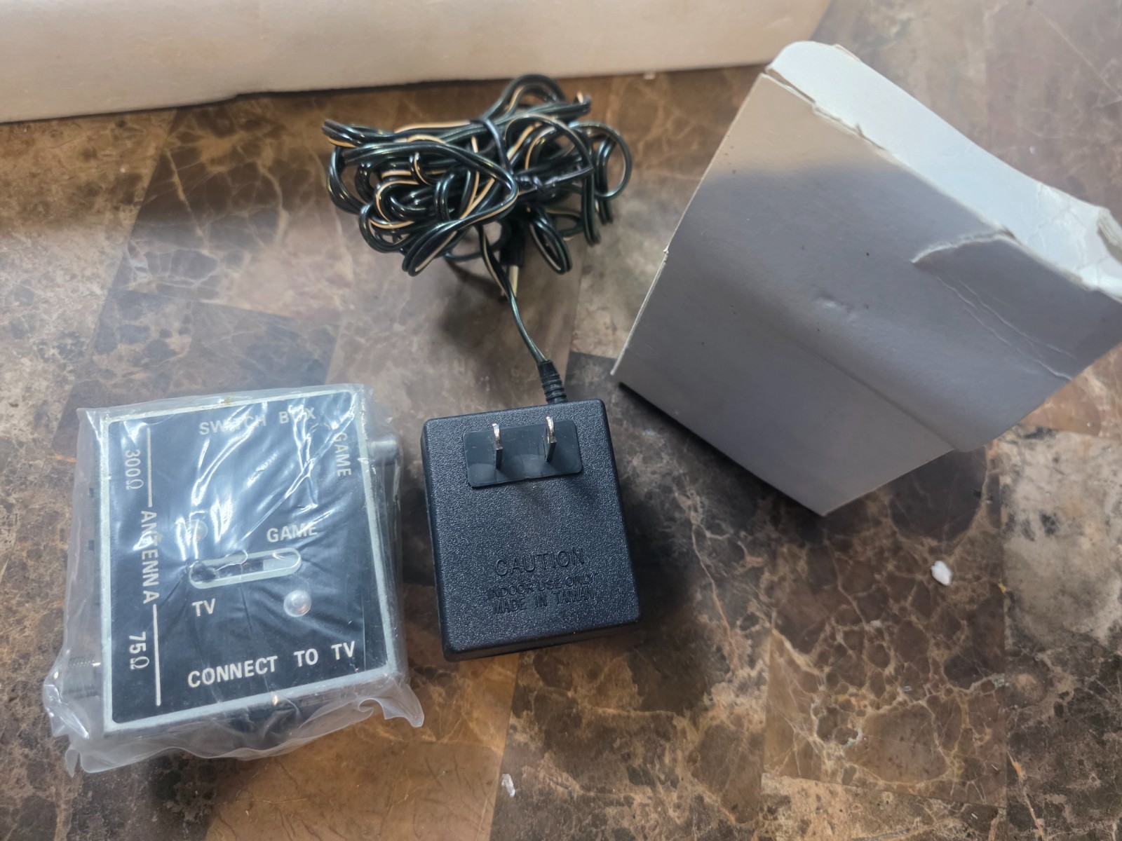 Emerson Arcadia 2001 Video Game Console + Space Raiders CIB + Original foam