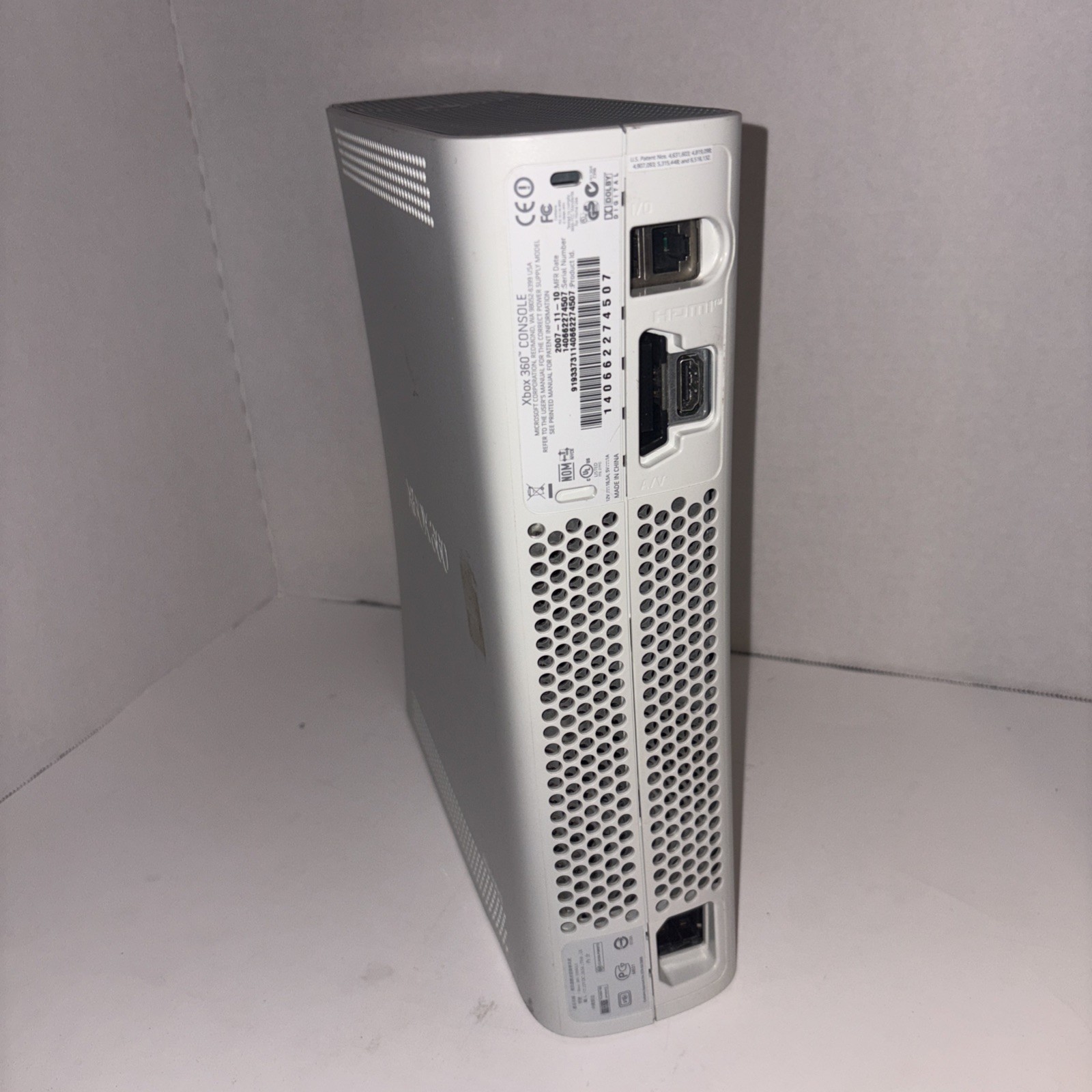 Xbox 360 White Untested or for Parts & Repair Only No Cords No Controller No HDD