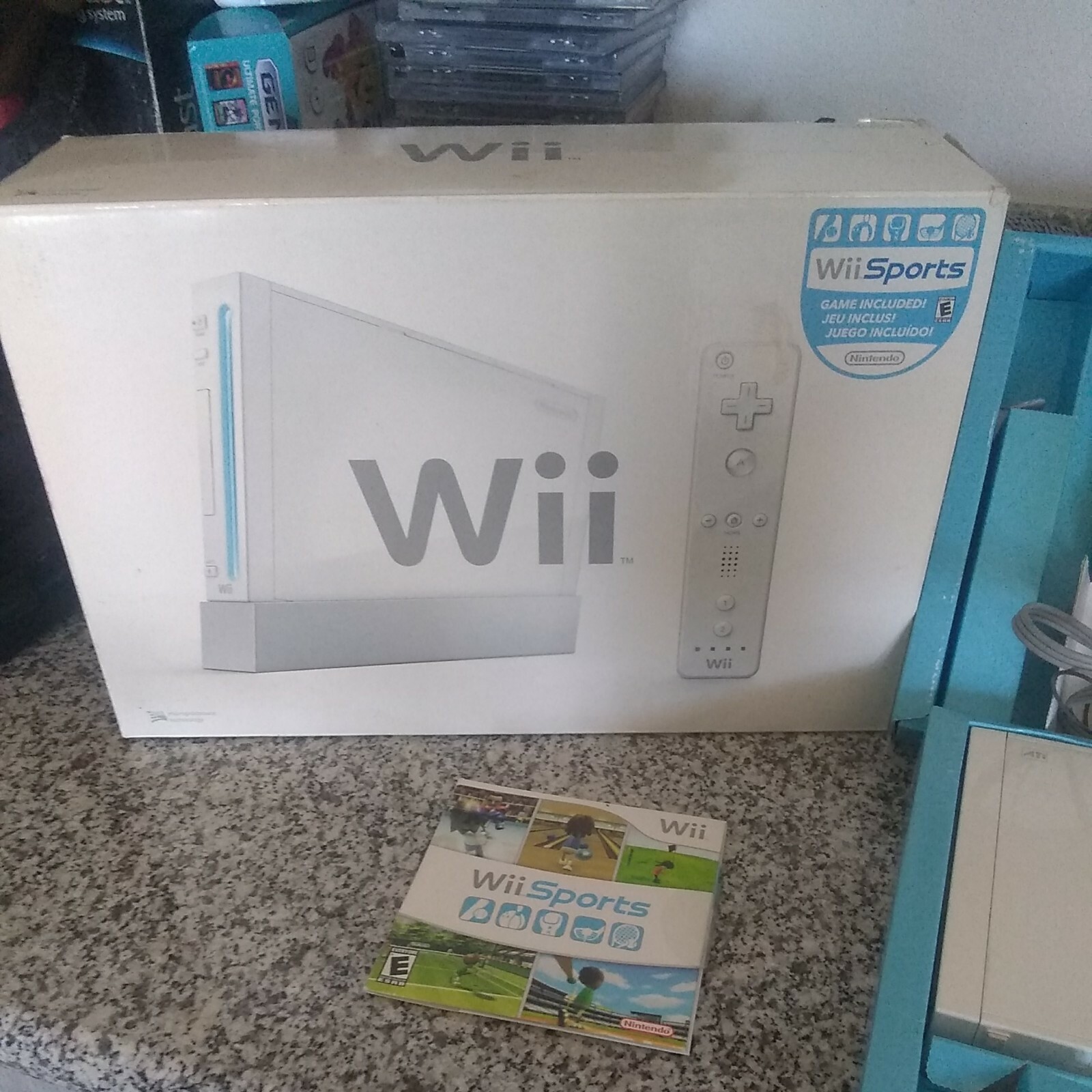 Nintendo Wii White Game Console with Wii Sports Game 12 games In Box Tested!!!