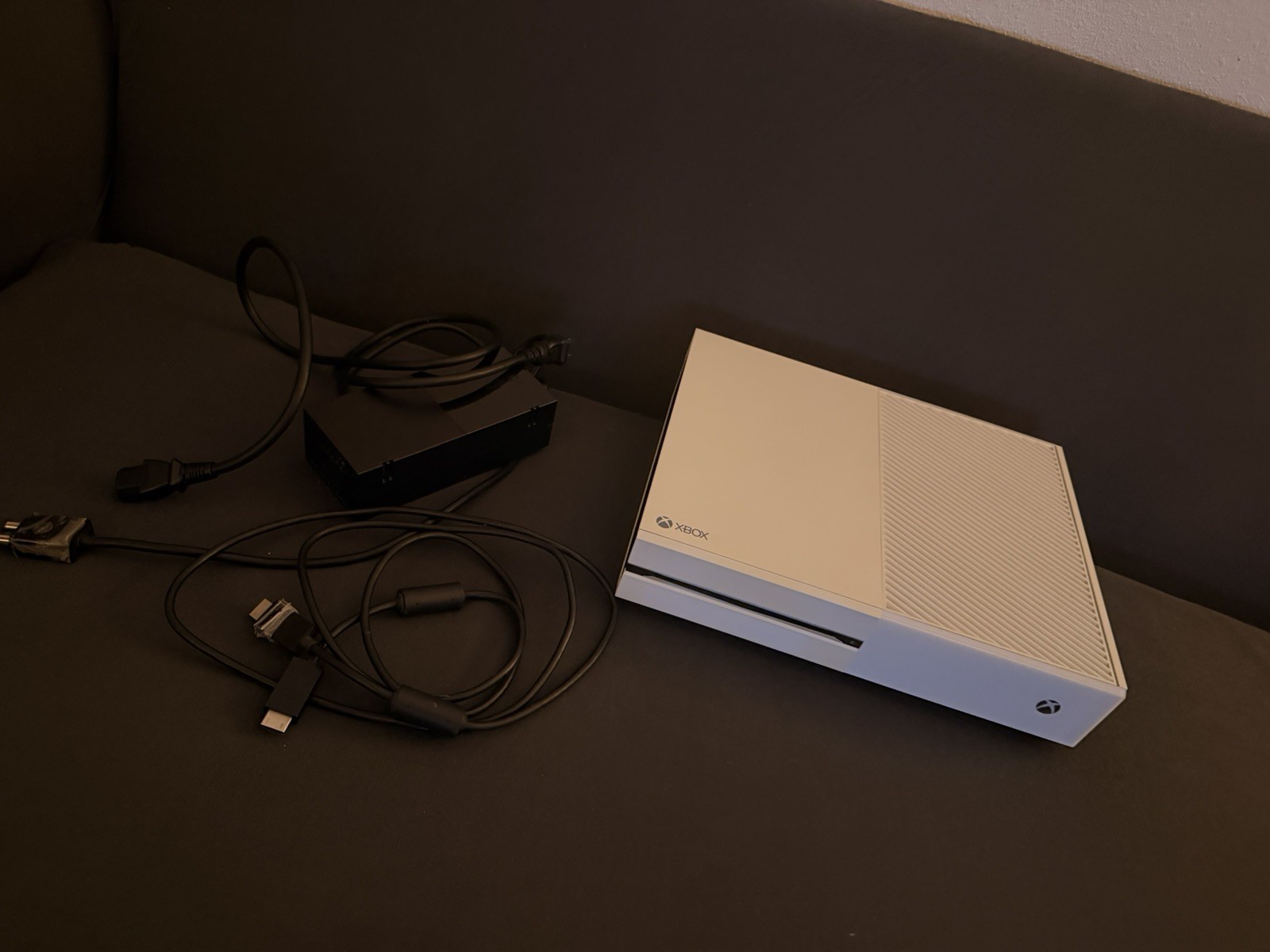 Microsoft Xbox One Console 500GB – White – Original Xbox One 1540 Model