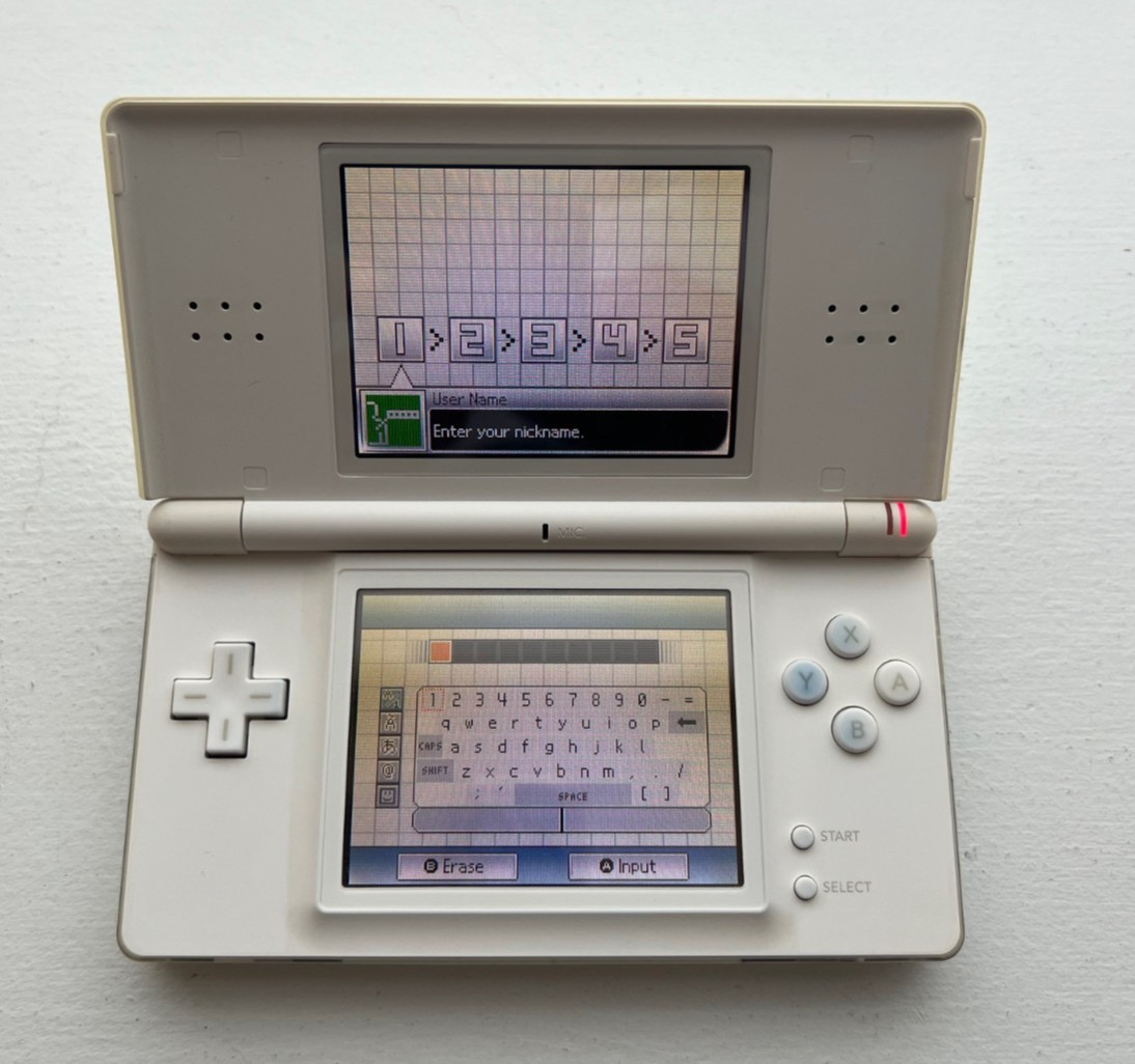 Nintendo DS Lite RX-93 V GUNDAM Limited Edition VERY RARE! Very Good |OEM TESTED