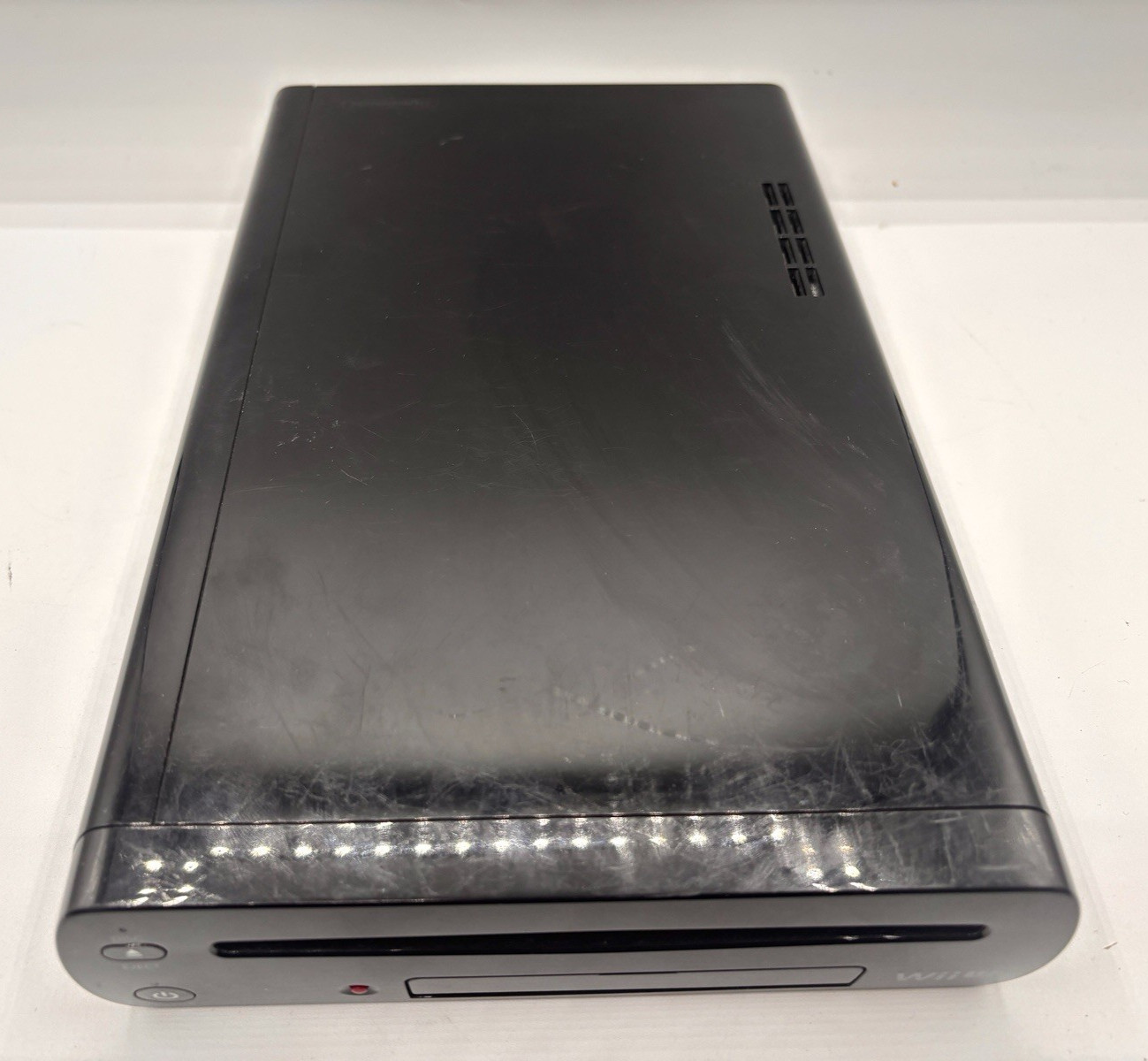 Nintendo Wii U Console System ONLY 32GB Black (WUP-101(02) W/ Games inside