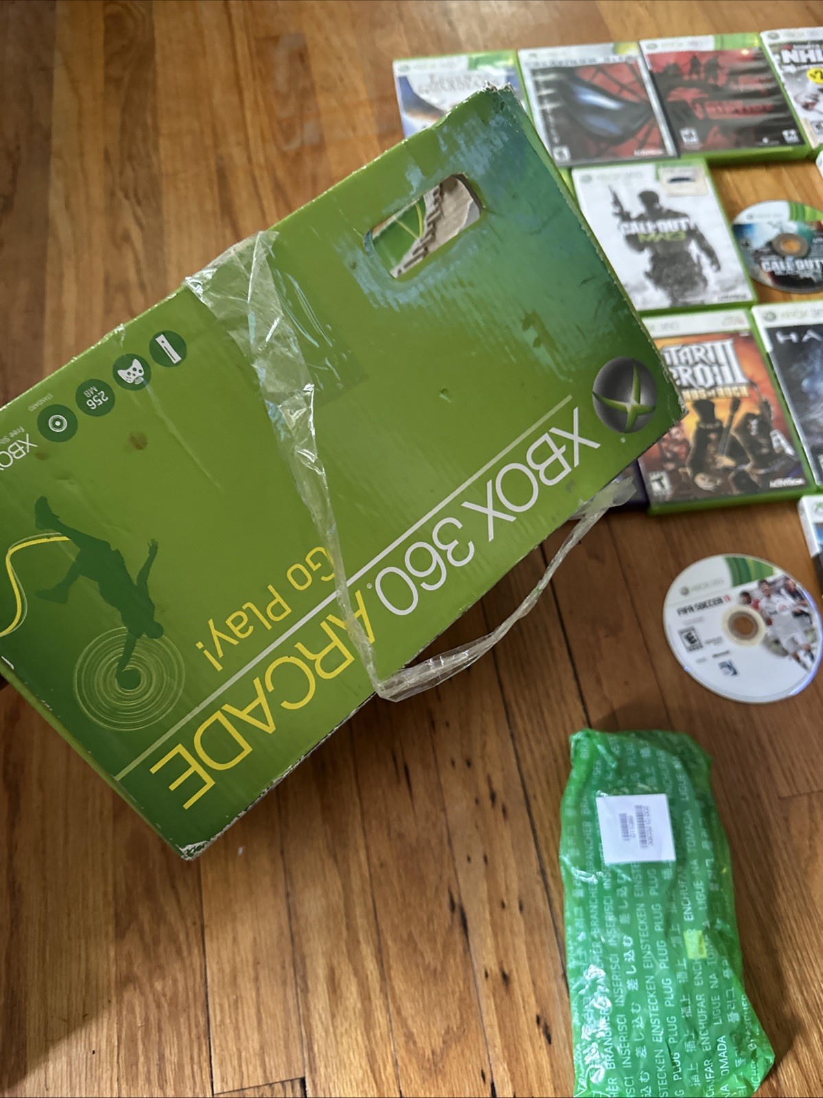 Xbox 360 Arcade 60GB Console Bundle Microsoft W 15 Games