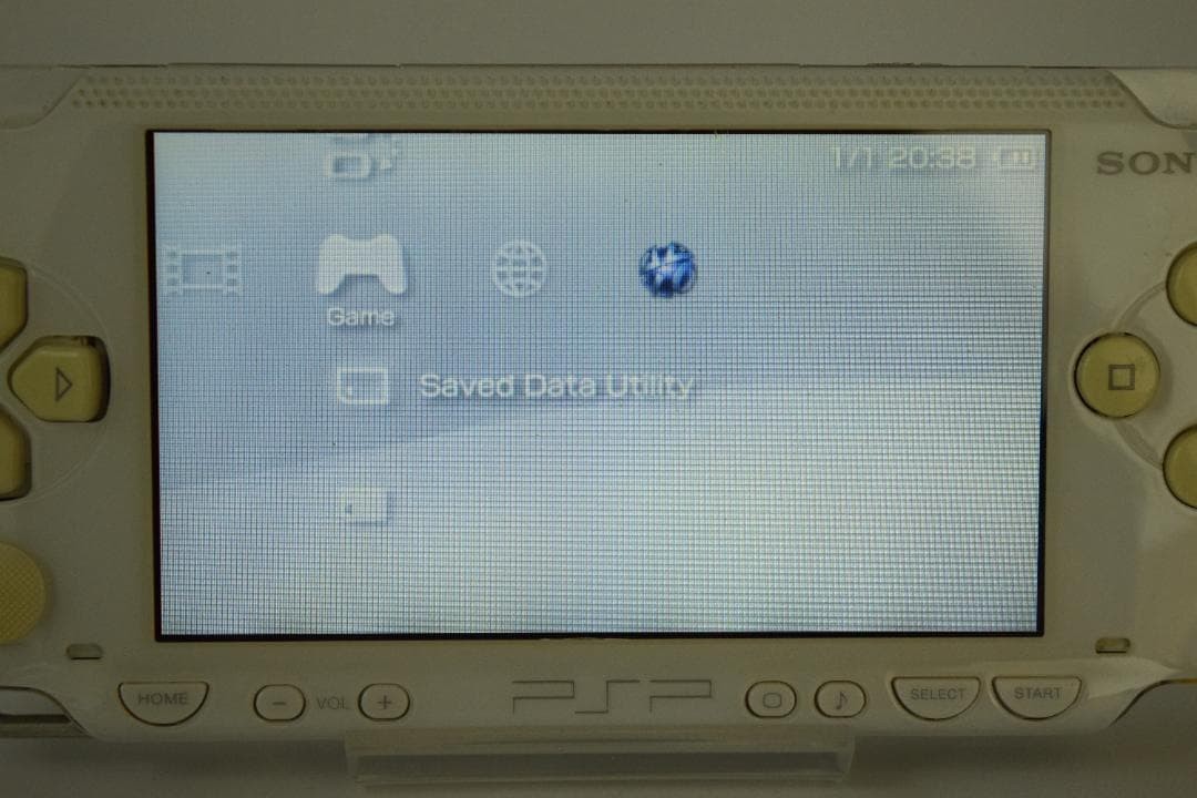 Sony PSP-1000 White Console w/ 32MB Memory Card Tested Region Free Japan