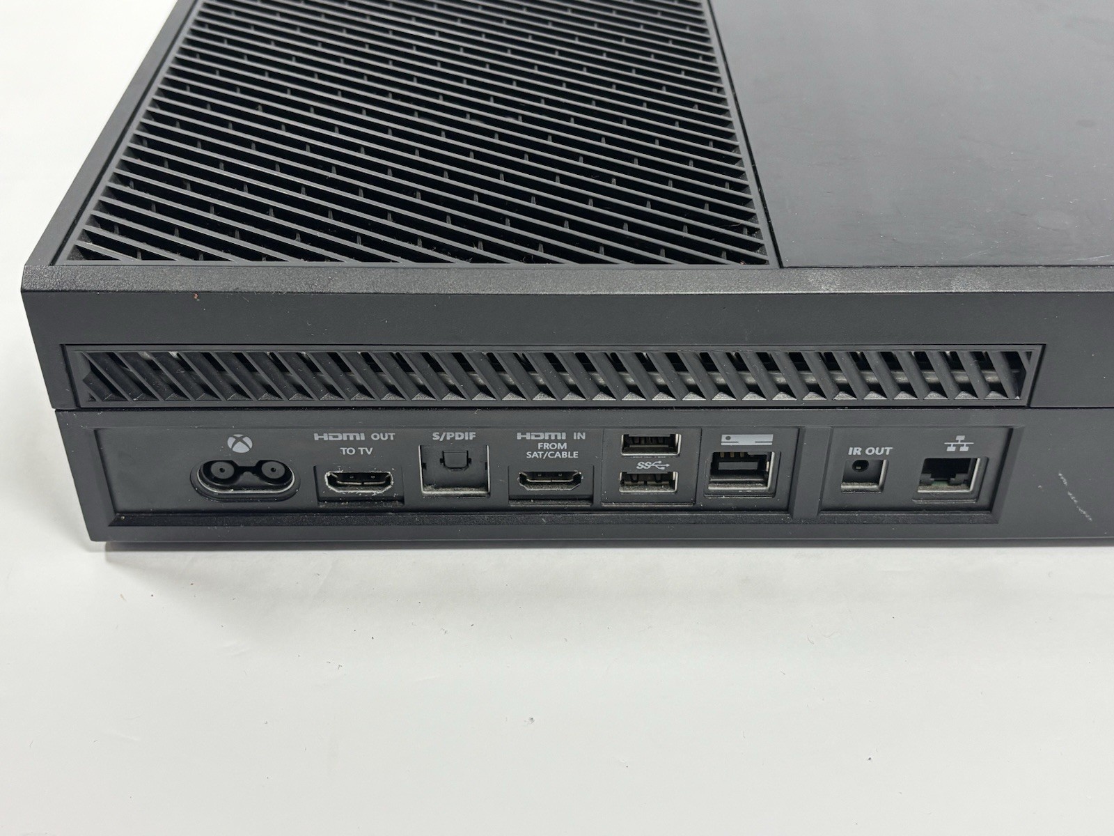 Microsoft Xbox One 1540 Console 500GB Black 1080p Wi-Fi w/ Power & HDMI Cord
