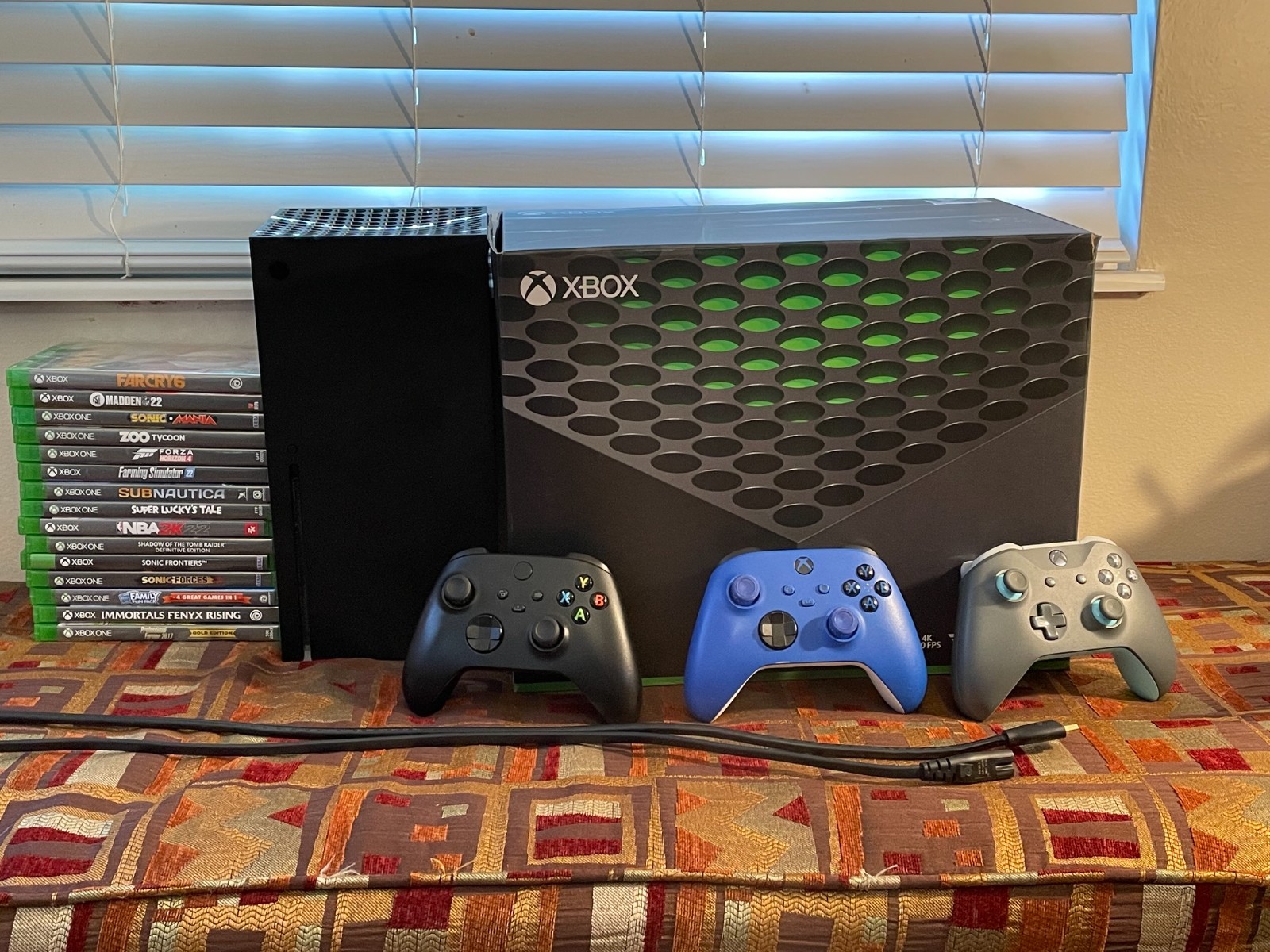 Xbox Series X Console Mega Bundle – 15 Games, 3 Controllers – See Description