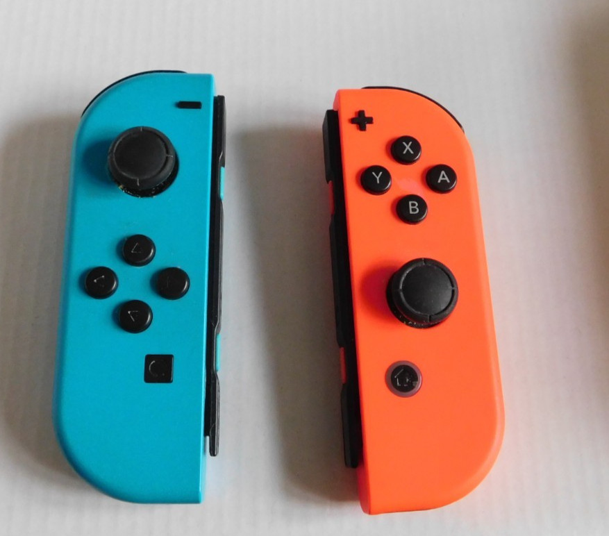 Nintendo Switch Console Neon Blue/Red-Used-Complete in Box