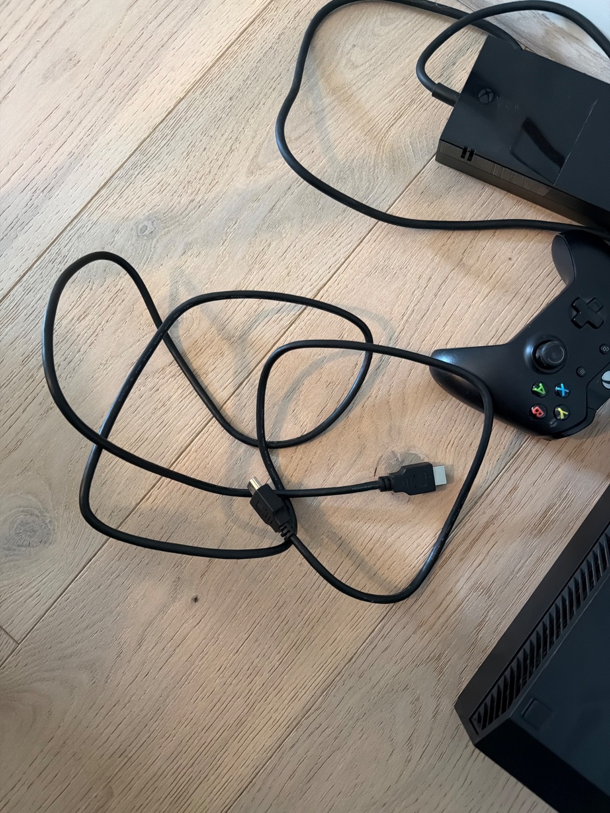 Microsoft Xbox One 500GB Console – Black with controller and HDMI