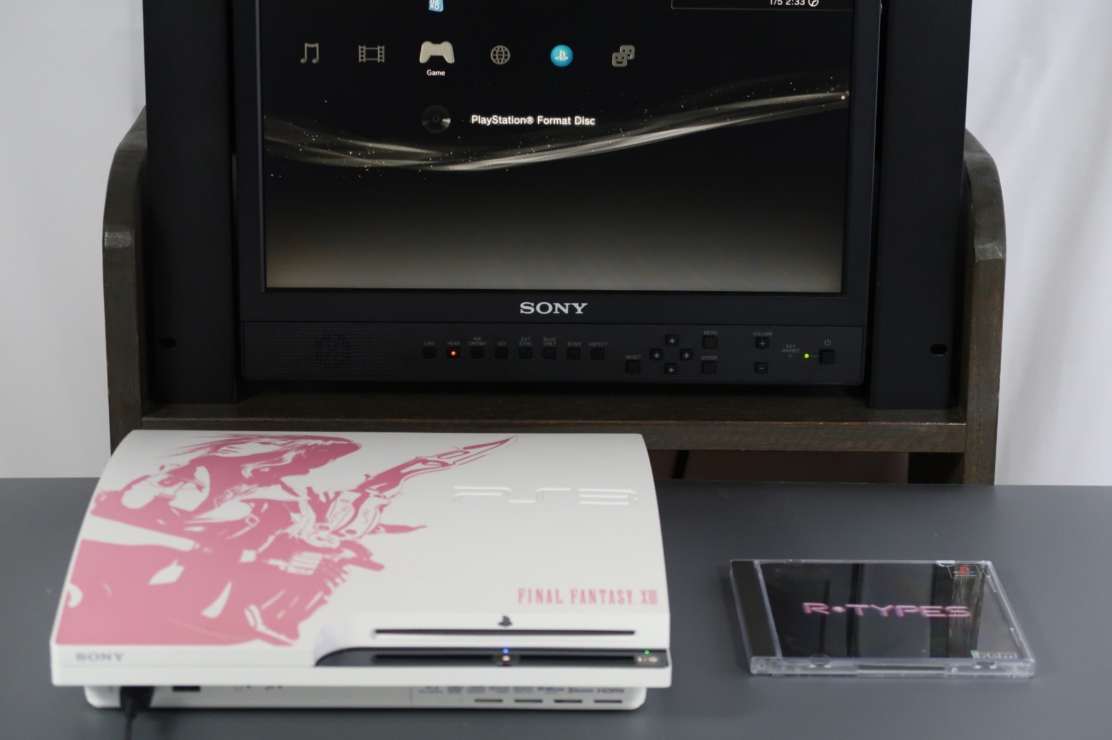PS3 FINAL FANTASY XIII LIGHTNING EDITION CEJH-10008 250GB Box Tested Japan F/S