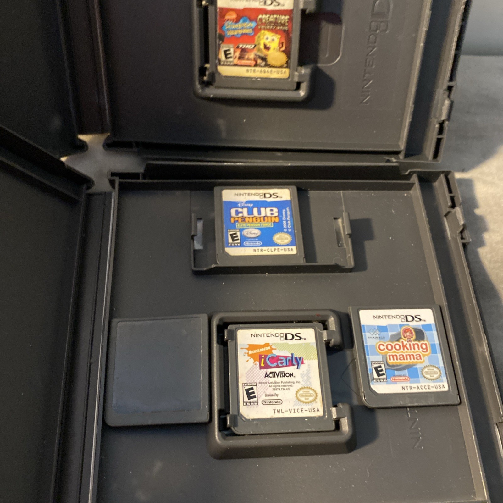 Nintendo DSI Matte Hot Pink System + Charger + 3 Games