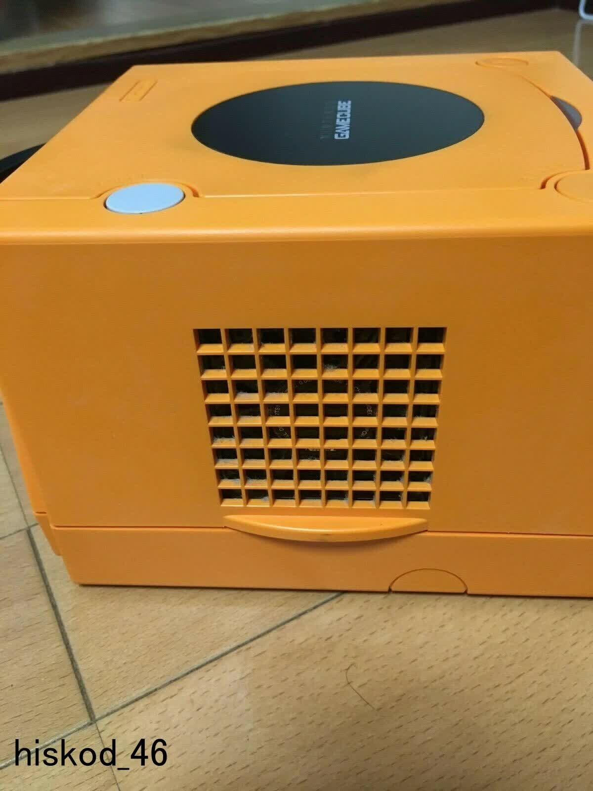 Nintendo GameCube Launch Edition Spice Orange Console NTSC-J DOL-101 & Adapter