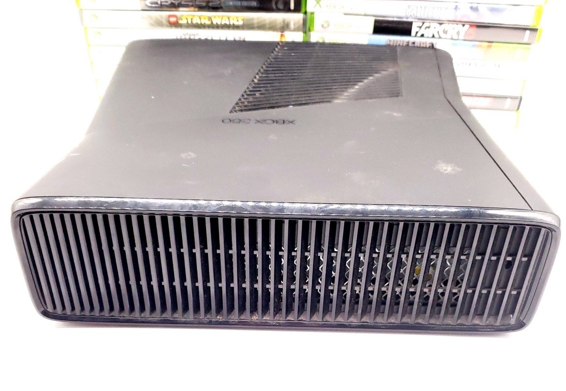 Microsoft Xbox 360 S Console – Black (1439) 250GB Drive & 34 Games SYSTEM WORKS