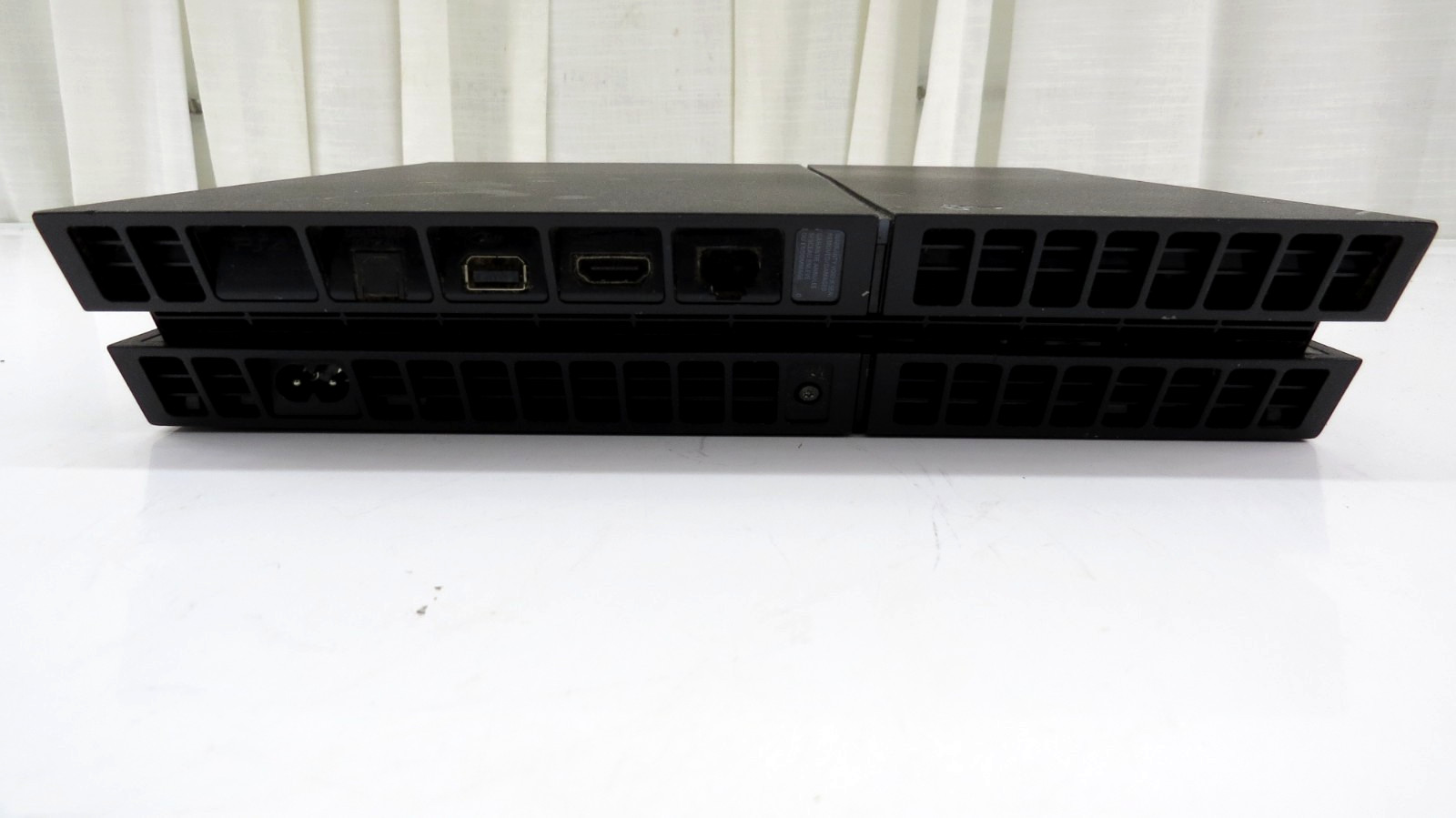 Playstation 4 PS4 CUH-1215A 500GB Black Game Console W/Controller