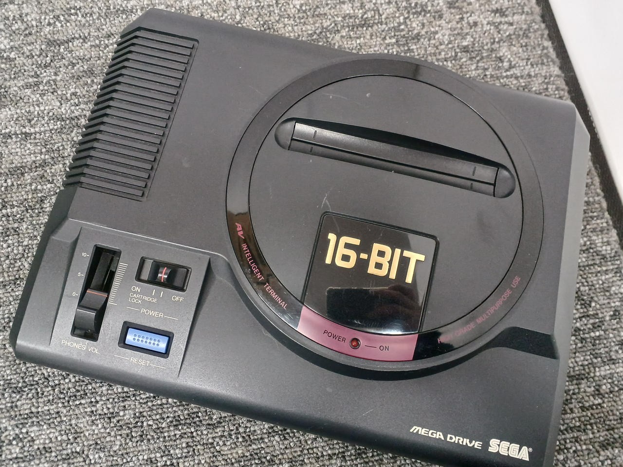 Mega Drive SEGA model number: HAA-2510 16BIT