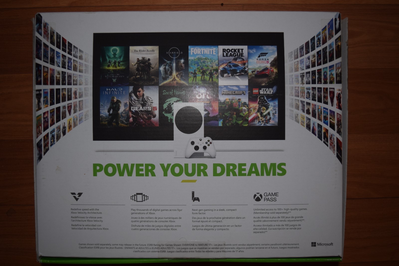 Xbox Series S 512GB – Barely Used – Original Box – Controller + Extras