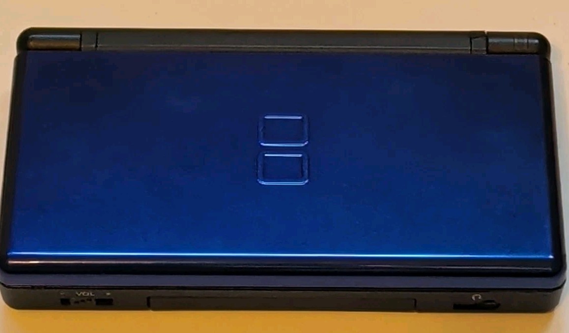 Blue Nintendo DS Lite W/ Stylus & 2 Games Tested NICE