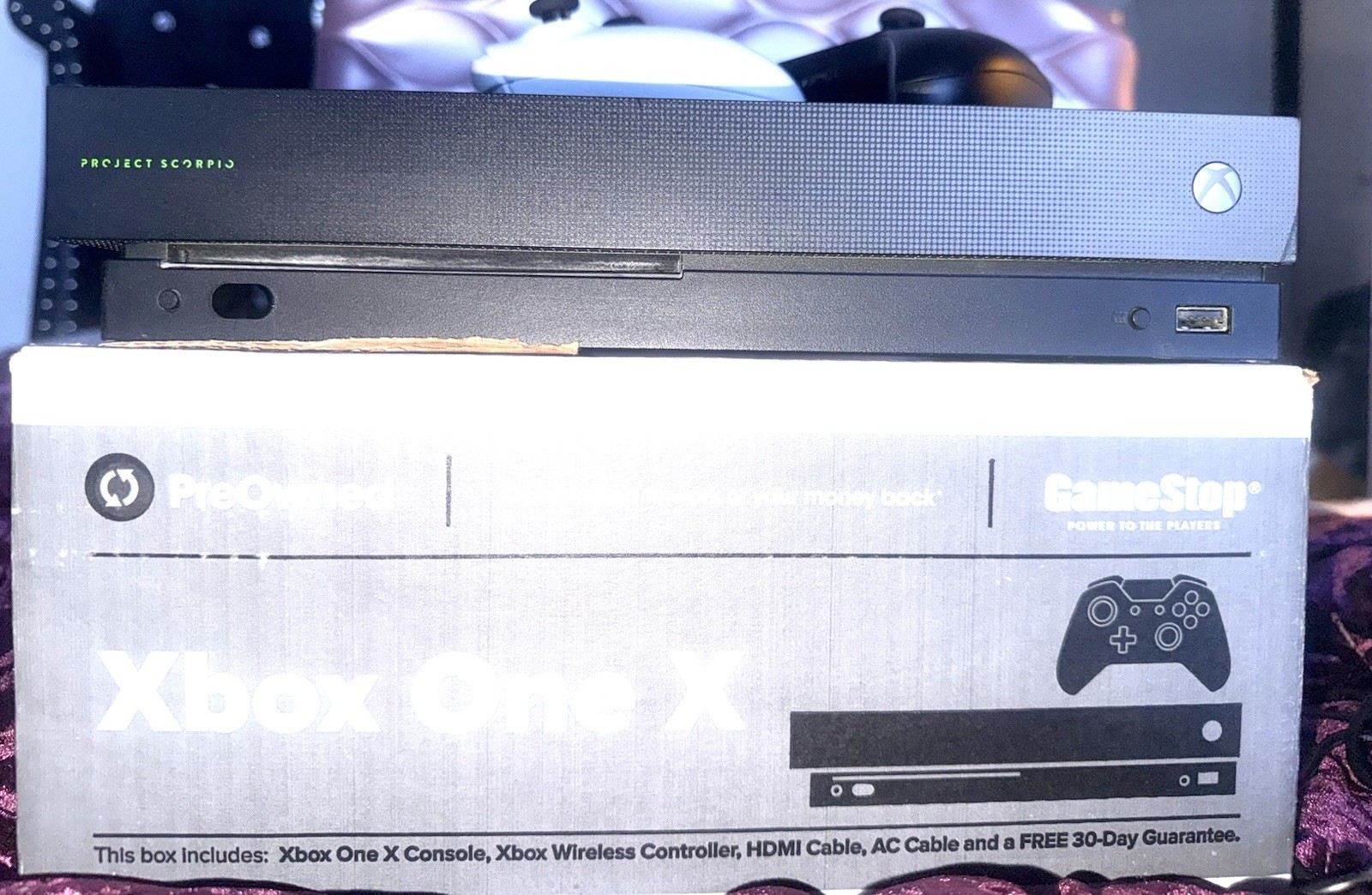 2024 XBOX ONE X 1TB- BLACK CONSOLE 2 CONTROLLERS 2 GAMES 2025