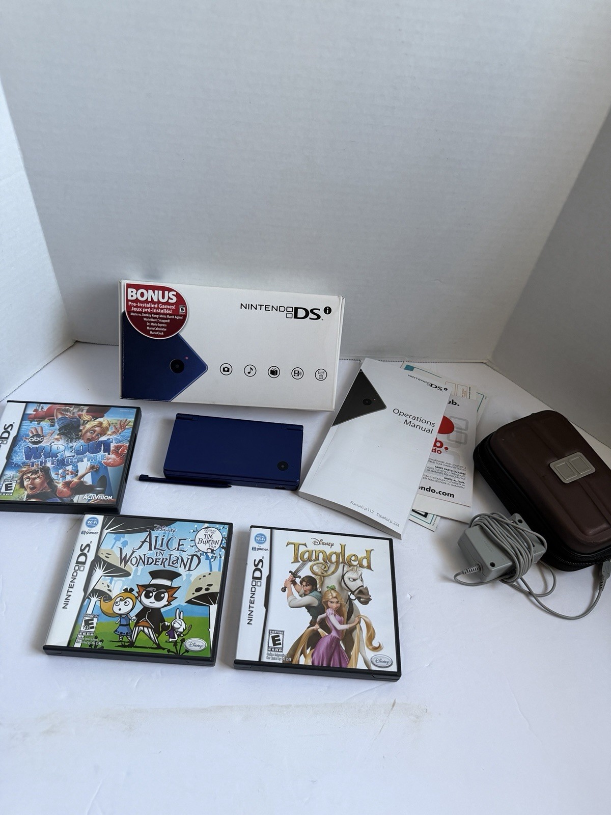 Nintendo DSi Console Metallic Blue CIB Complete In Box With 3 Games