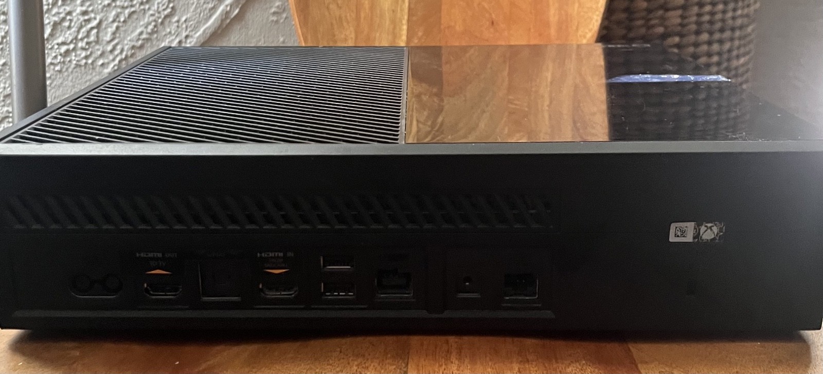 Xbox One 1540 500GB Black Console Bundle/Cords Madden 21/22/23