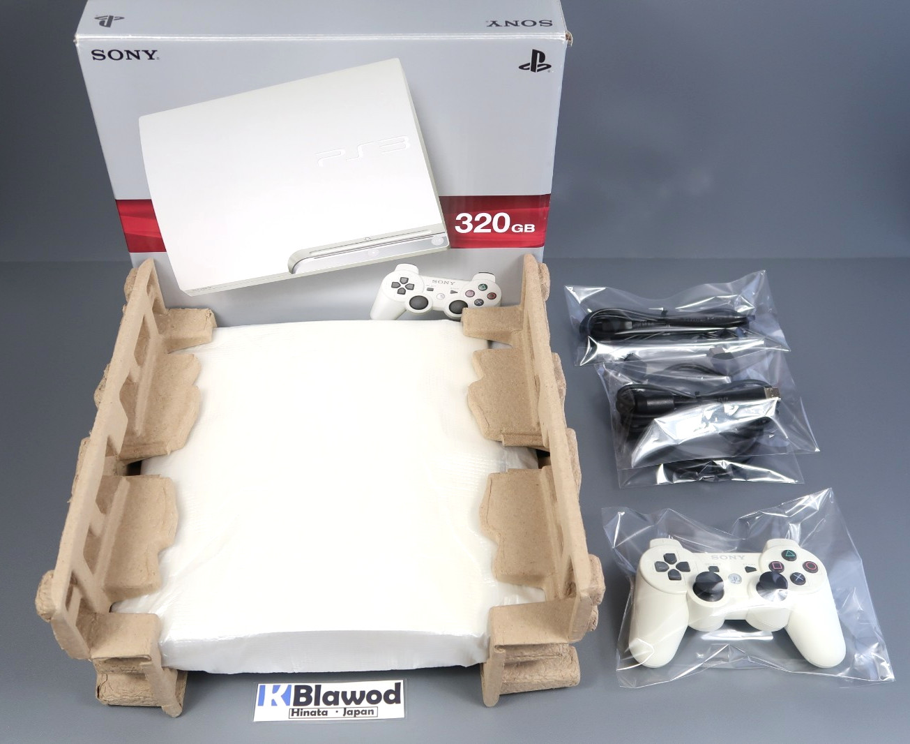 SONY PlayStation 3 PS3 CECH-2500B White Console 320GB Box F/S Very Good Japan