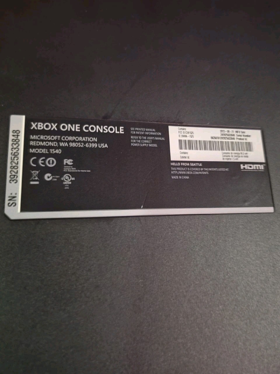 Xbox One 2013 Day One Edition Console w/ Kinect Manual And Original Box