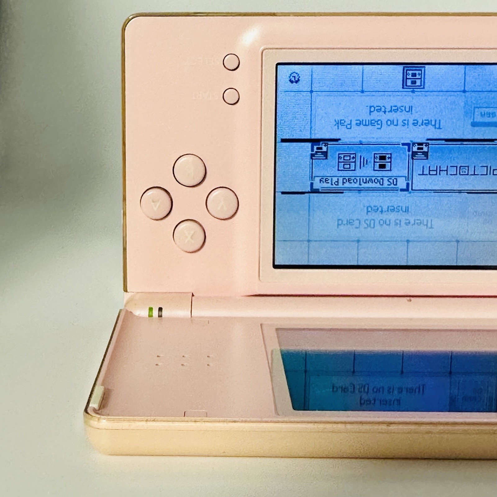 Nintendo DS Lite Pink Handheld Console Touchscreen Dual Screen with Stylus