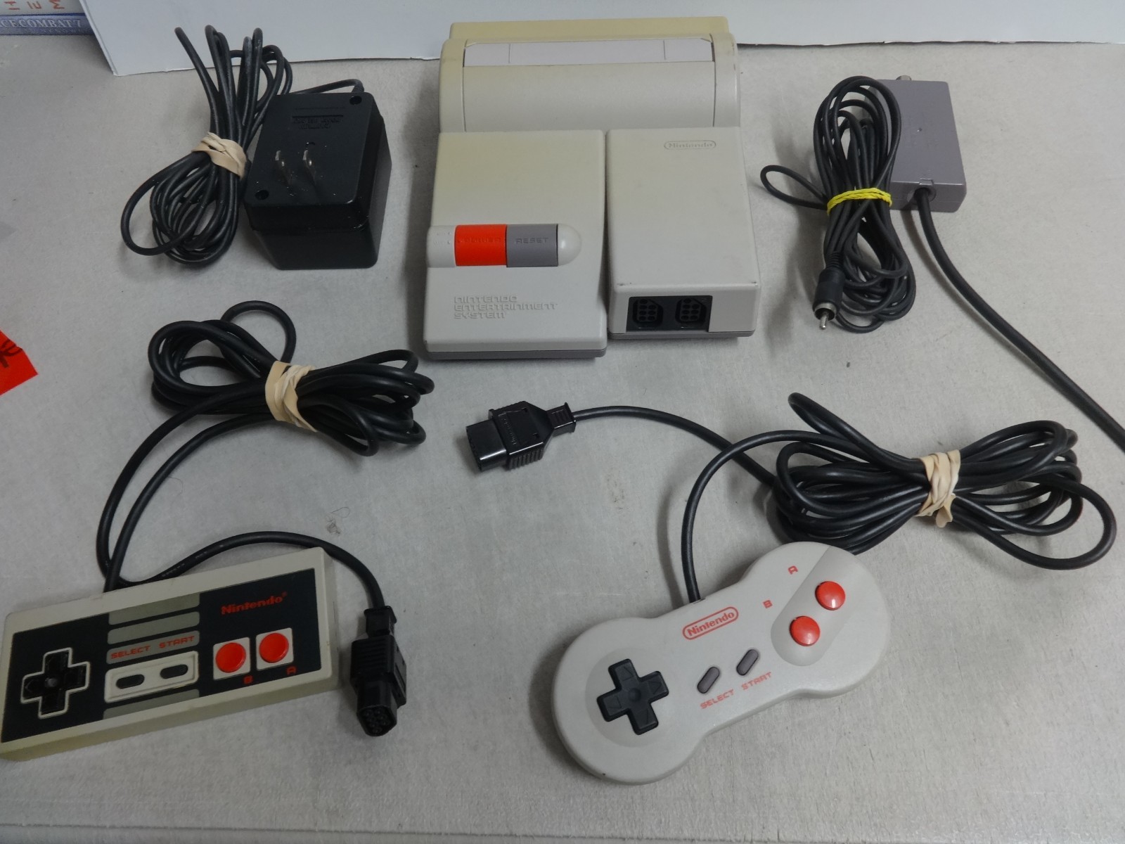 Nintendo NES Top Loader W/Dogbone Controller + OG Controller Tested Works Great