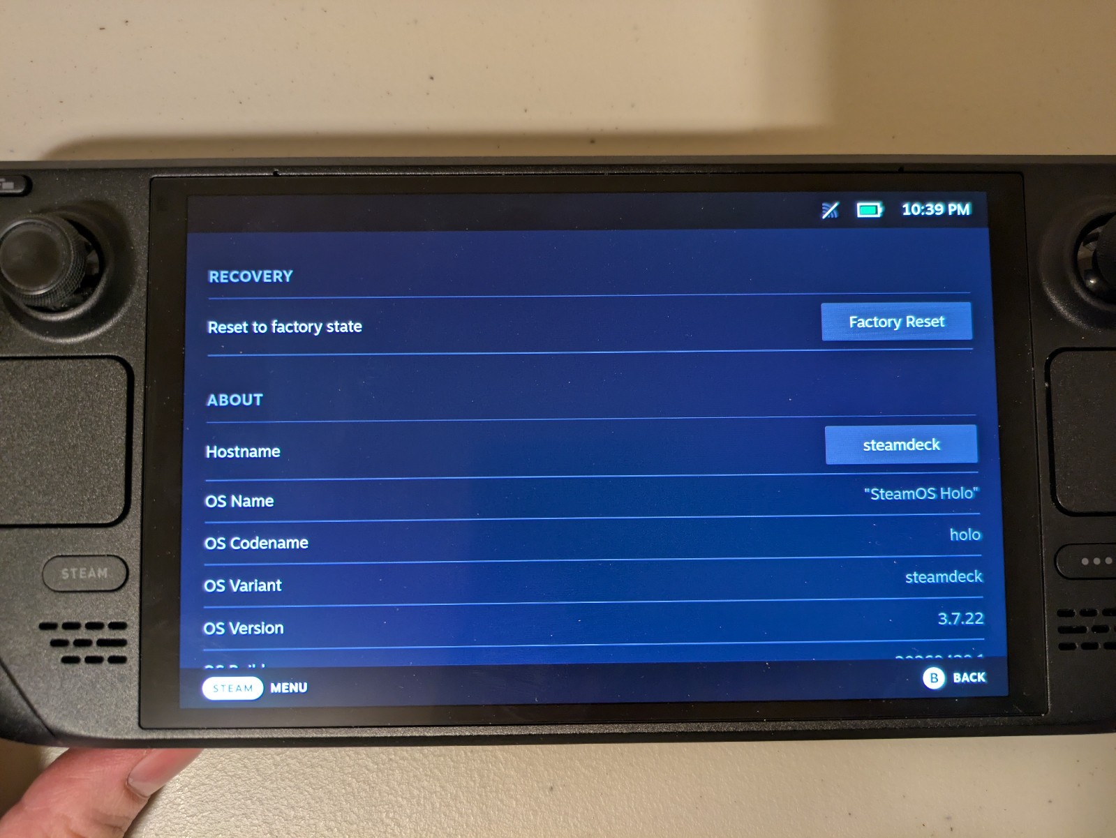 Valve Steam Deck OLED 1 TB w/ Handheld Case + Charger – Excellent Used Condition