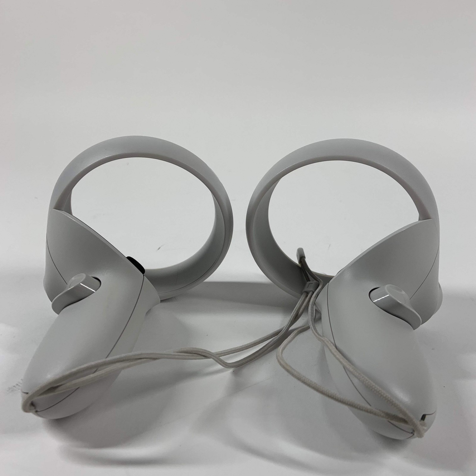 Meta Quest 2 128GB Standalone All-in-One VR Headset KW49CM