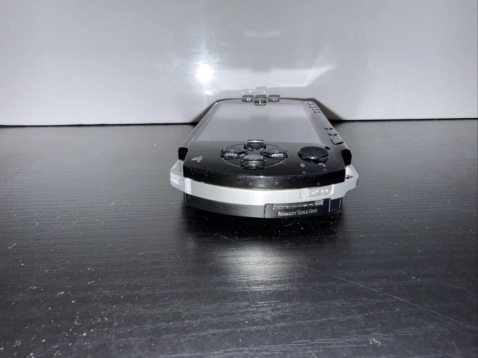 Sony PSP-1001 Black Handheld Console With Charger Free Shipping