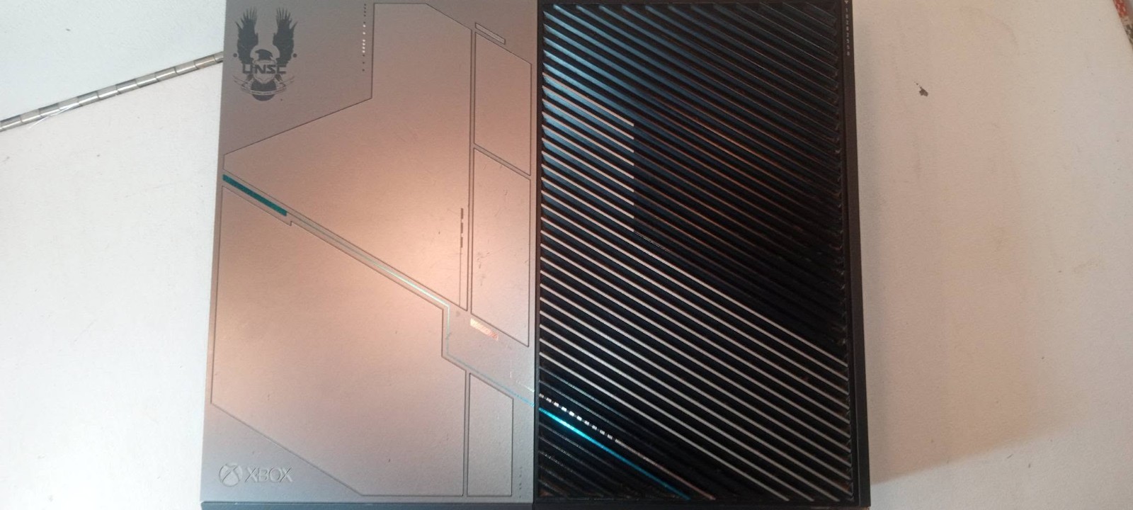 Microsoft Xbox One 1TB Console Halo 5: Guardians Special Edition tested