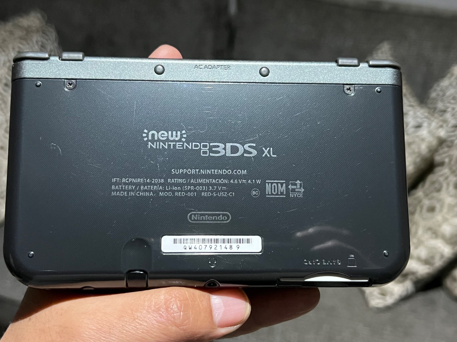 New Nintendo 3DS XL Gray Black Console With Charger and cartridge US Version