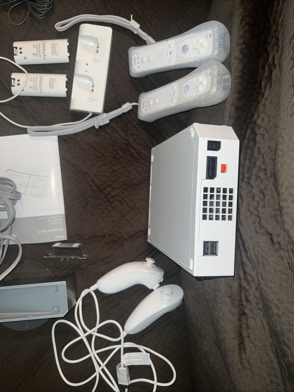 Nintendo Wii RVL-001 512 MB Home Console – White