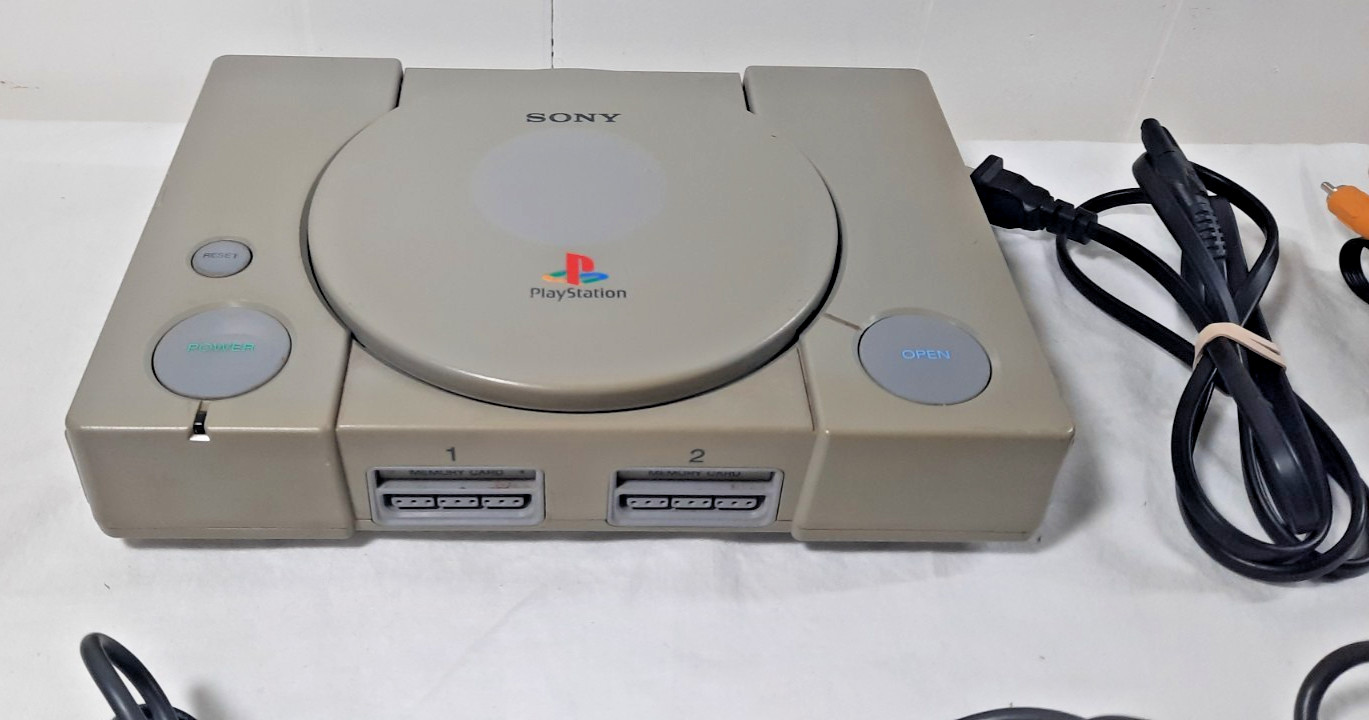 Sony PlayStation 1 PS1 SCPH1001 Console With 2 Controllers & Cords Working