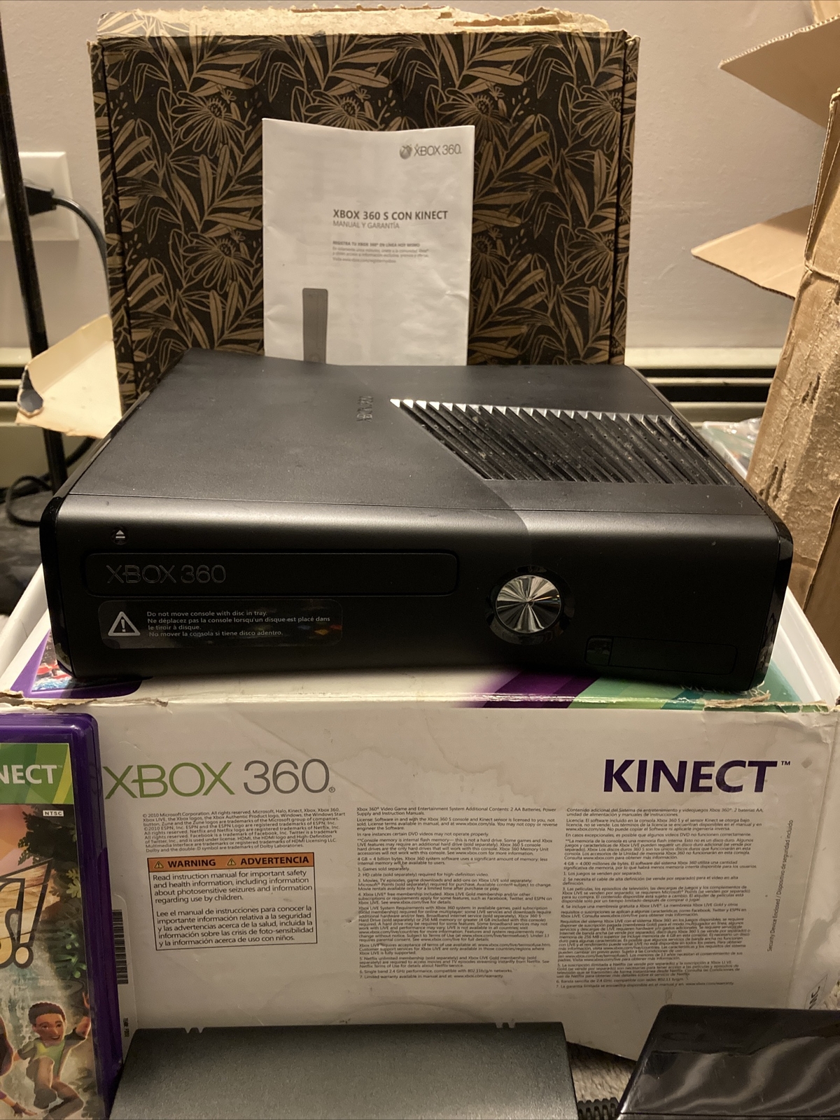 Microsoft Xbox 360 S 4GB Kinect Bundle (1439/1414) In Box With Game Tested
