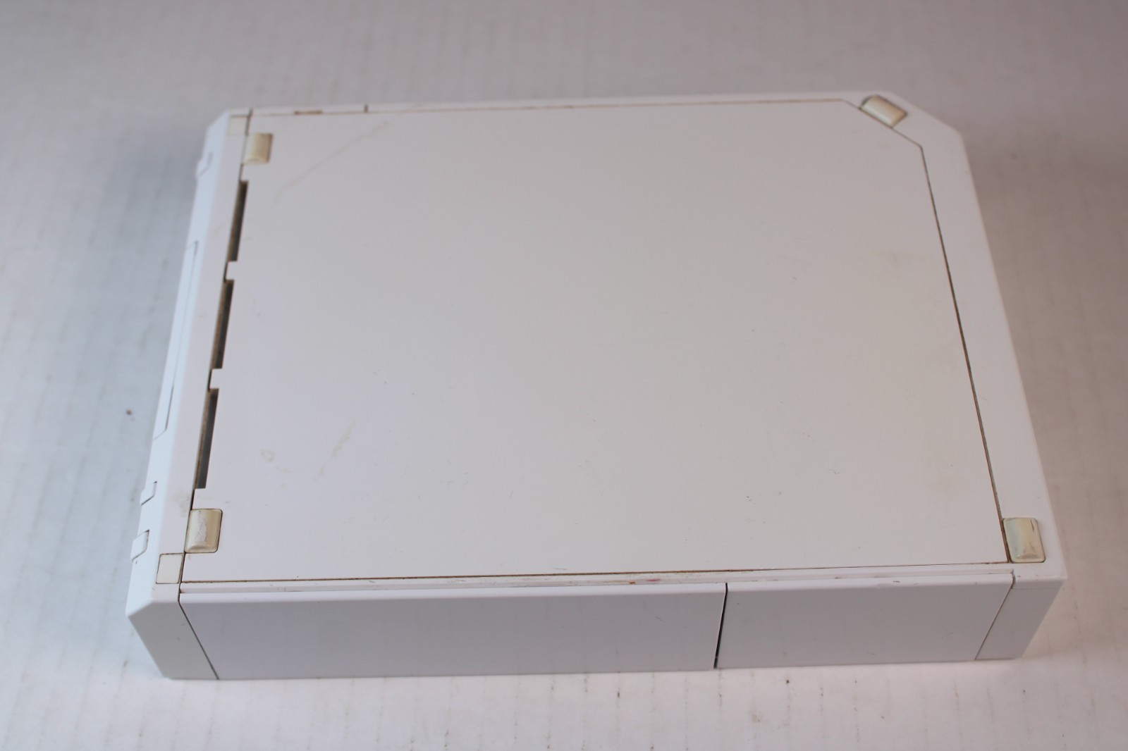 Nintendo Wii White Console RVL-001 W/ 1 OEM controller/chuk, 1 game, Wheel