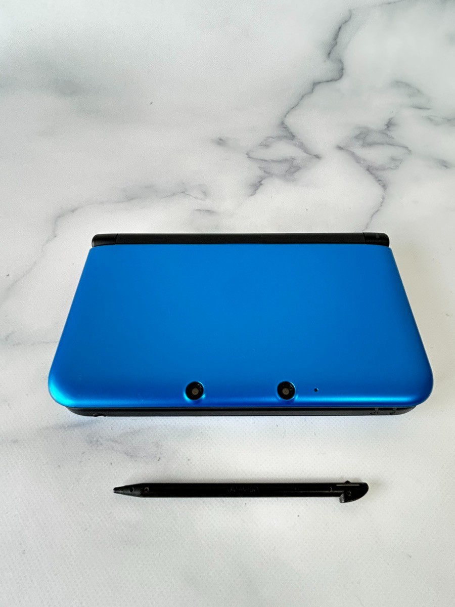 Nintendo 3DS XL LL Select Color Console region free / Charger SD card from US