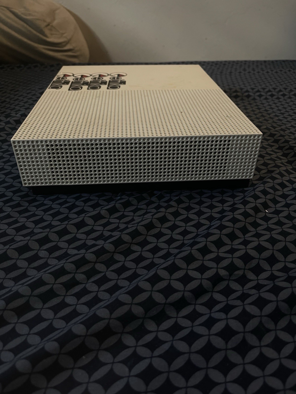 Microsoft Xbox One S White 500GB Console 4K UHD Wi‑Fi Model 1681