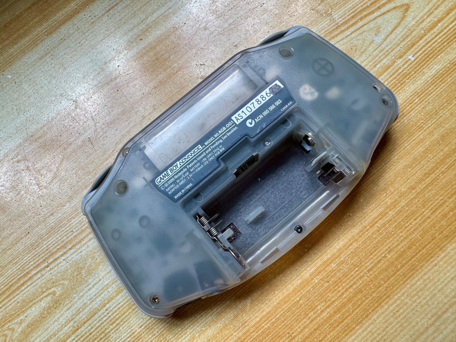Nintendo Gameboy Advance AGB001 Ice Metallic Silver Handheld System Console GBA
