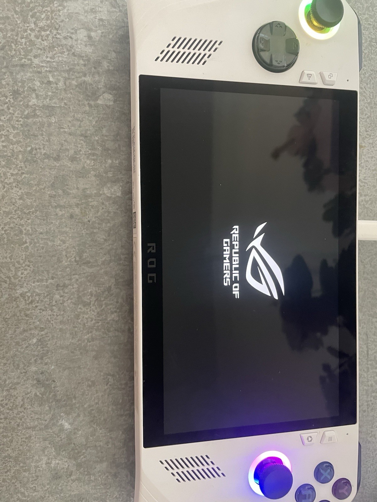 ASUS ROG Ally 7 Handheld Gaming Monitor 120Hz FHD 1080p 512GB, White