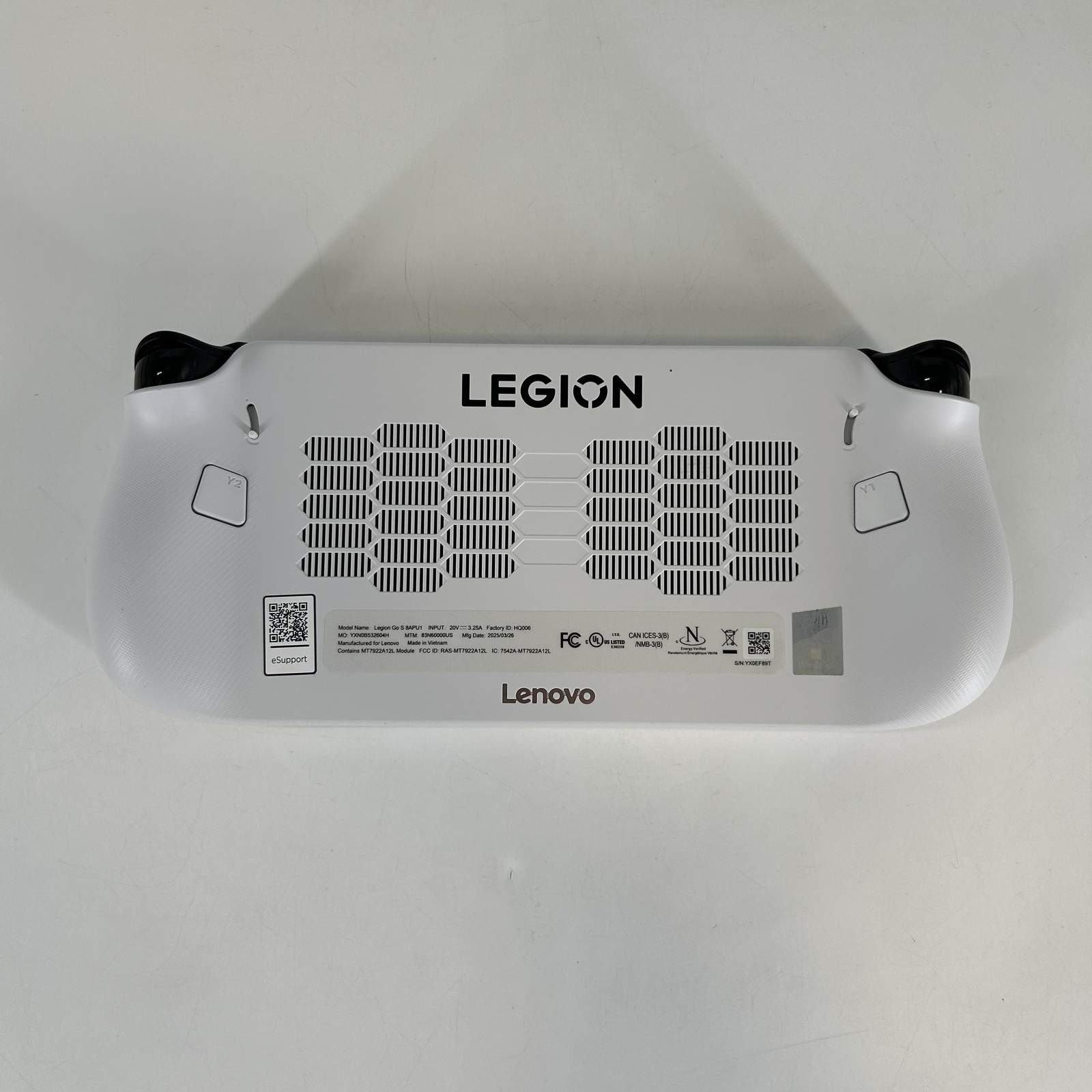 Lenovo Legion Go S Handheld Console White 1TB – Excellent Condition