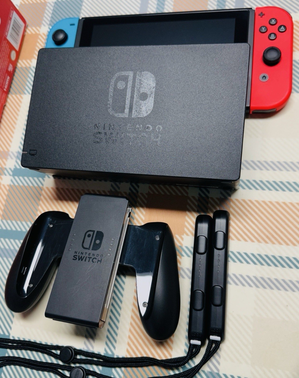 Nintendo Switch V1 Game Console HAC-001 Red/Blue Joy cons Tested/Working 00215