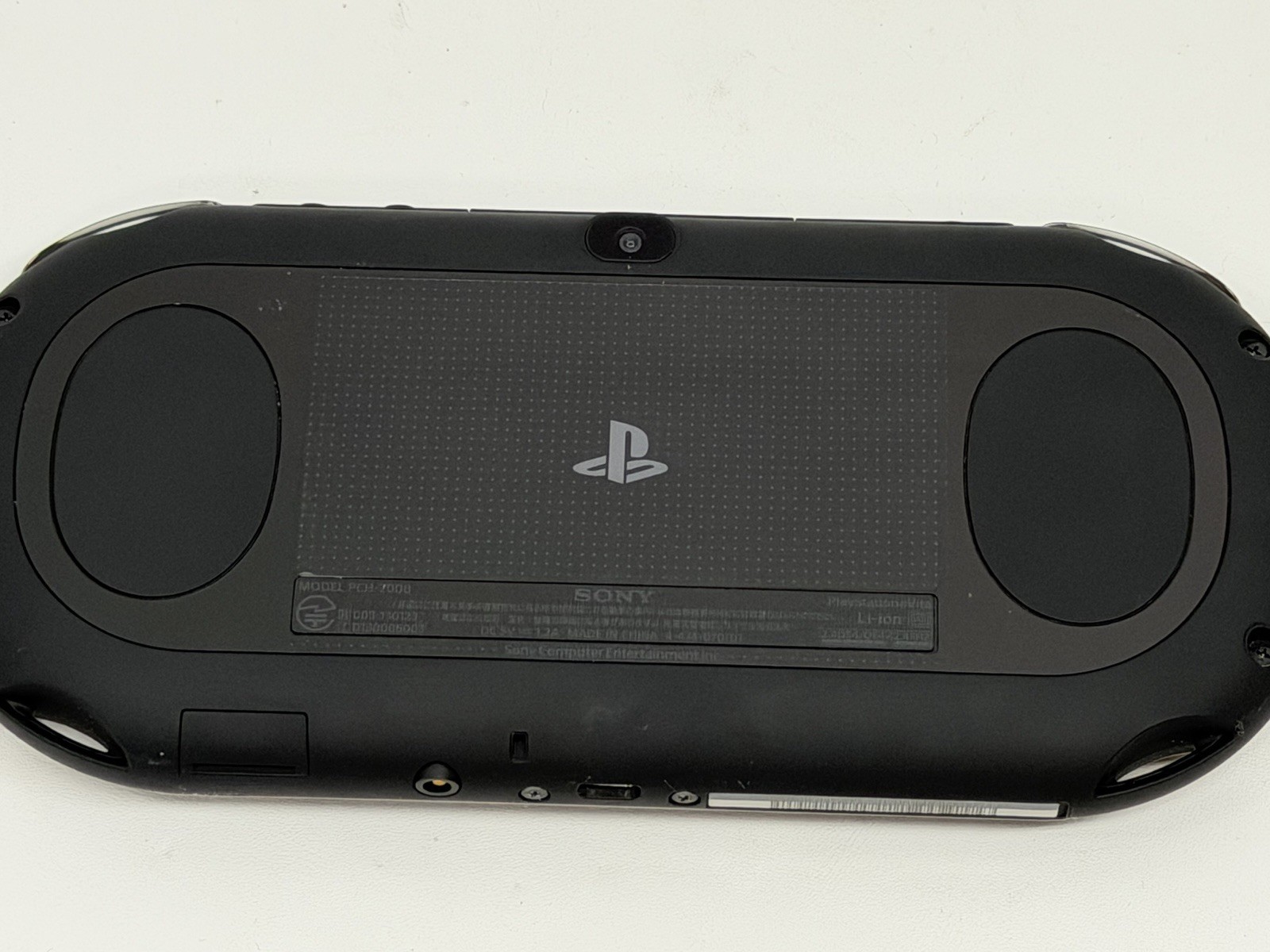 Sony PS Vita PCH-2000 1GB Black Handheld Console
