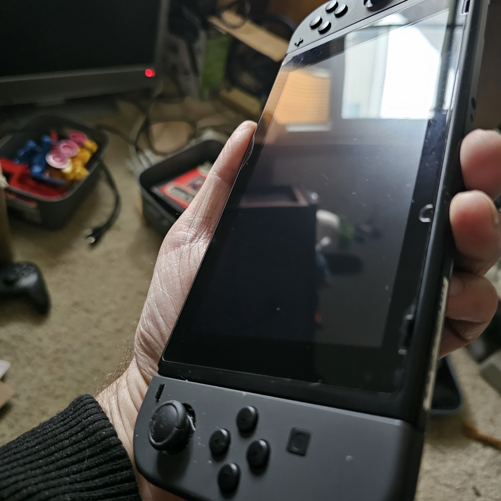 Nintendo Switch 32GB Console Gray Joy Cons w/ 128gb MicroSD & Big Case