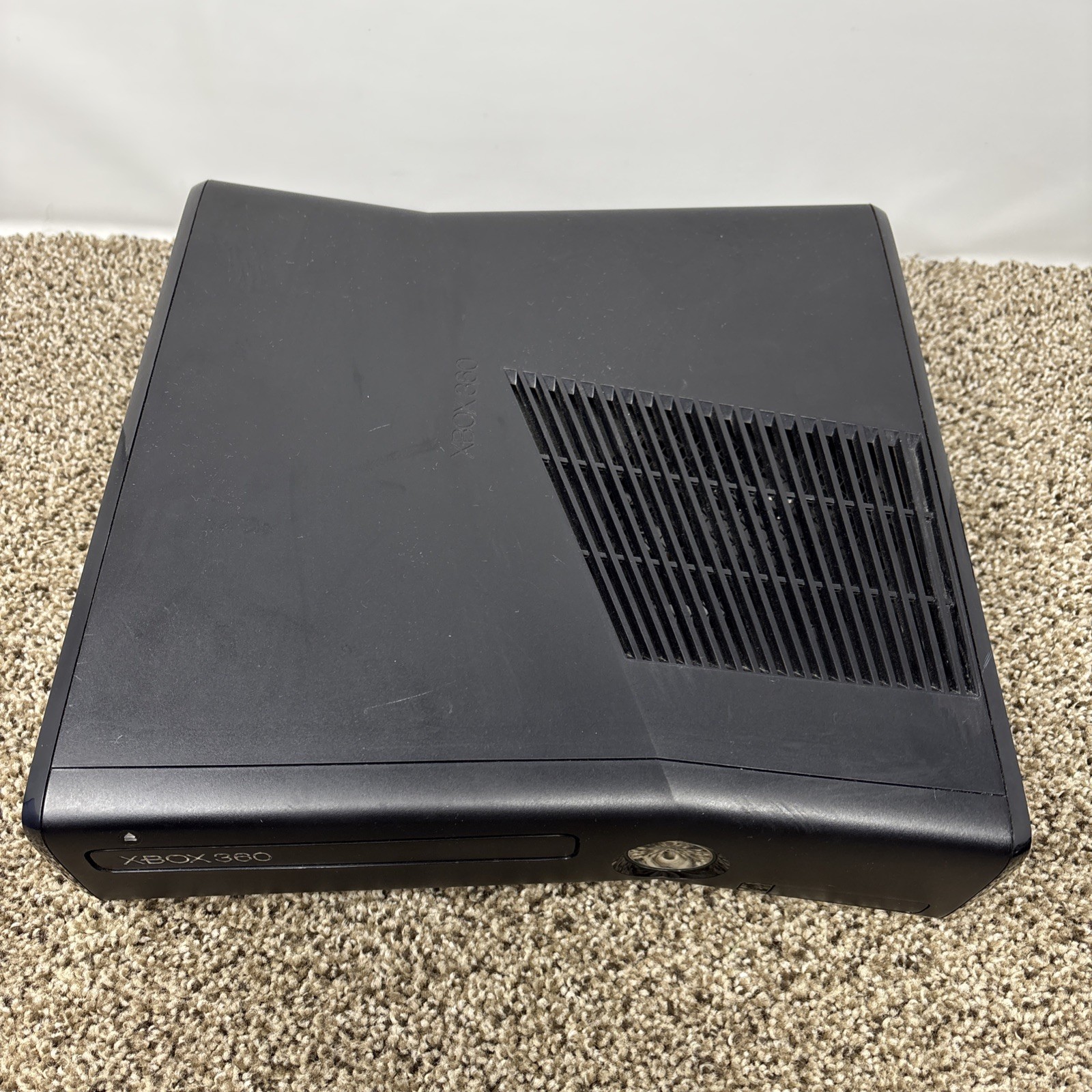 Microsoft Xbox 360 S Black 4GB Console Bundle Lot With Oem Controller Tested