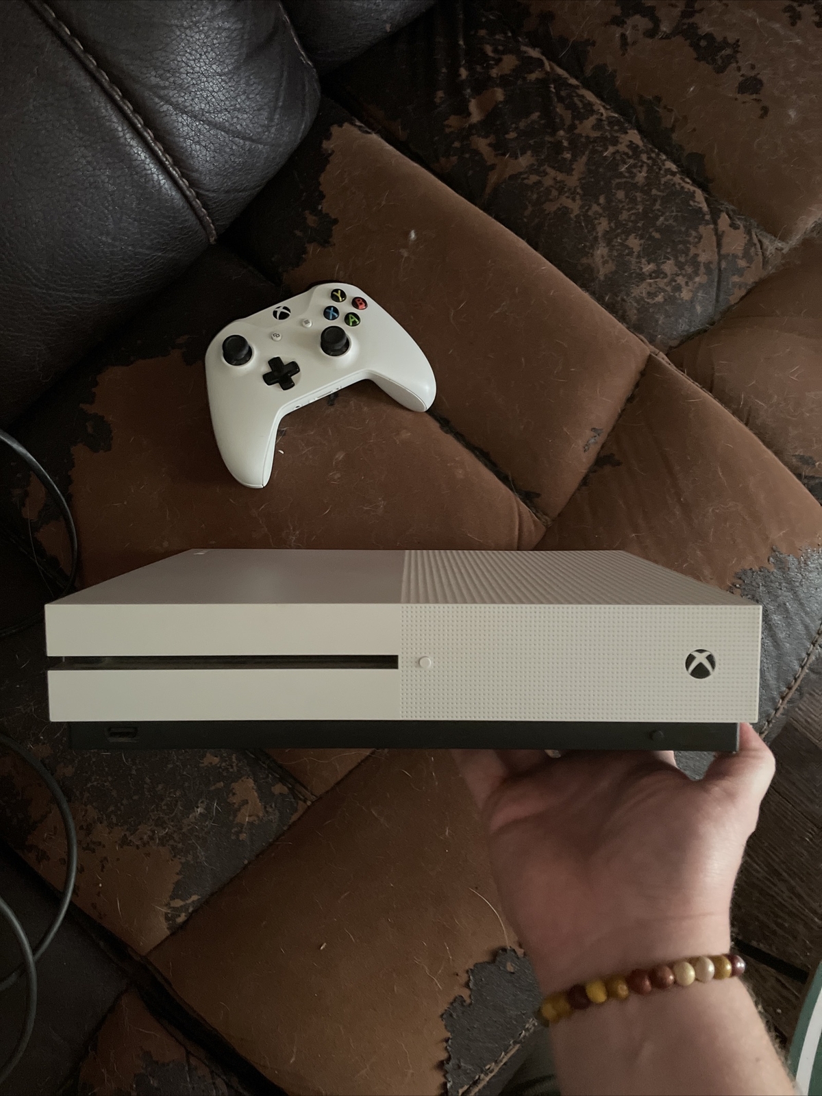 Xbox One X 1tb Robot White Special Edition