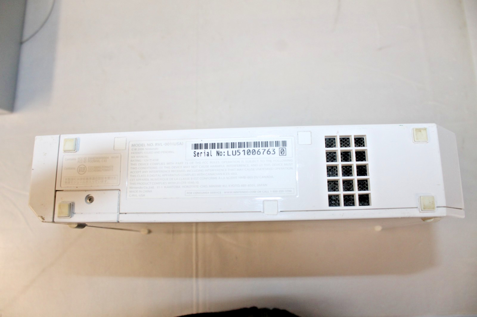Nintendo Wii RVL-001 512 MB Home Console – White