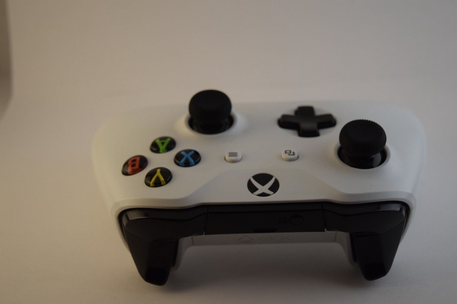 Xbox Series S 512GB – Barely Used – Original Box – Controller + Extras