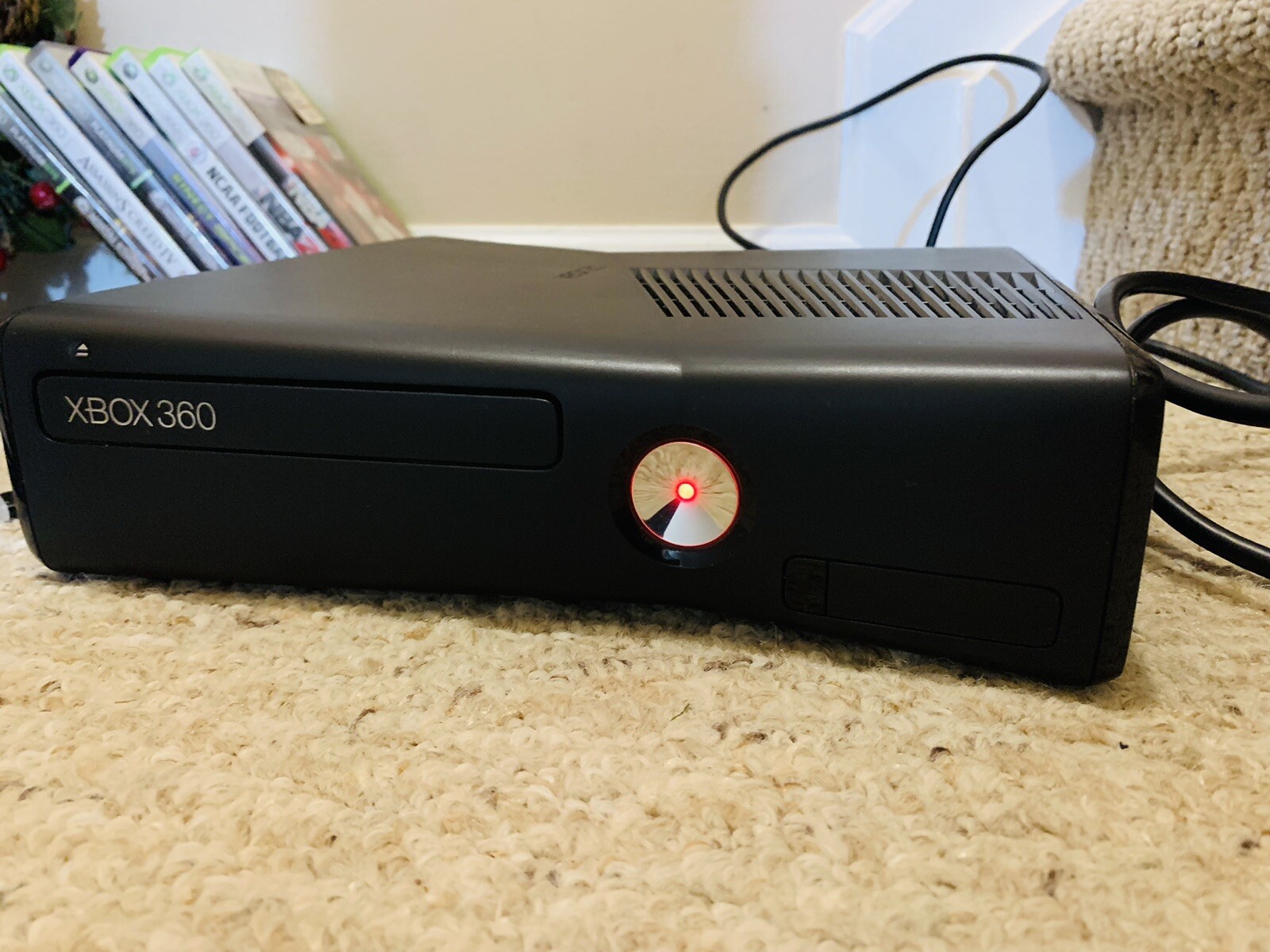Microsoft Xbox 360 S Slim Console #1439 8MB Black Controller AC Power + 8 Games!