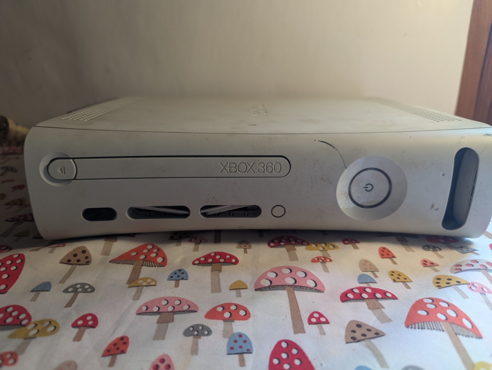 Microsoft XBox 360 White Video Game Console Gaming System System Only